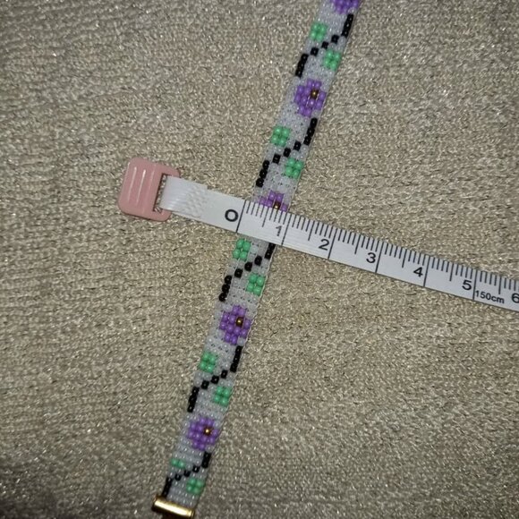 ✨ NWT Handmade Dainty Purple Flower Beaded Bracelet Stainless Steel ✨ - Picture 6 of 7